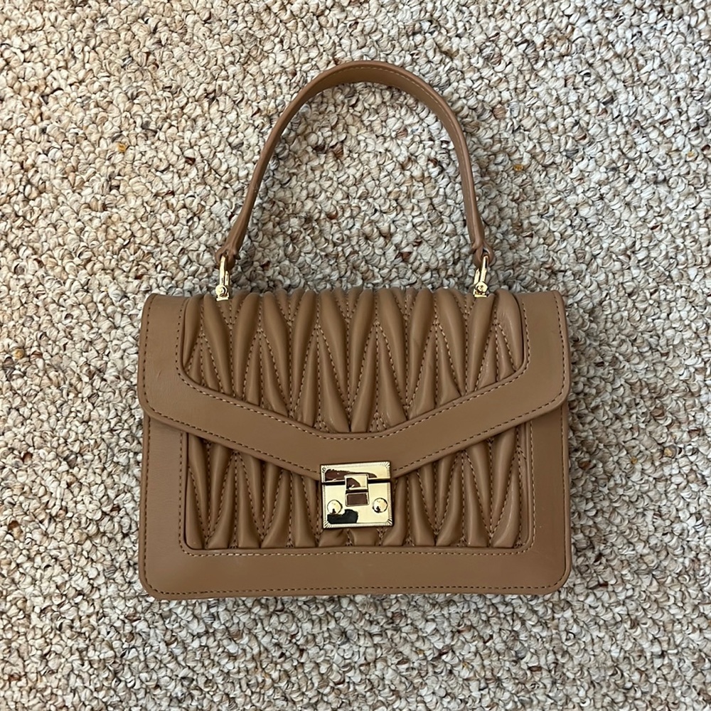 Forever 21 Handbag (NEVER USED/ BRAND NEW)